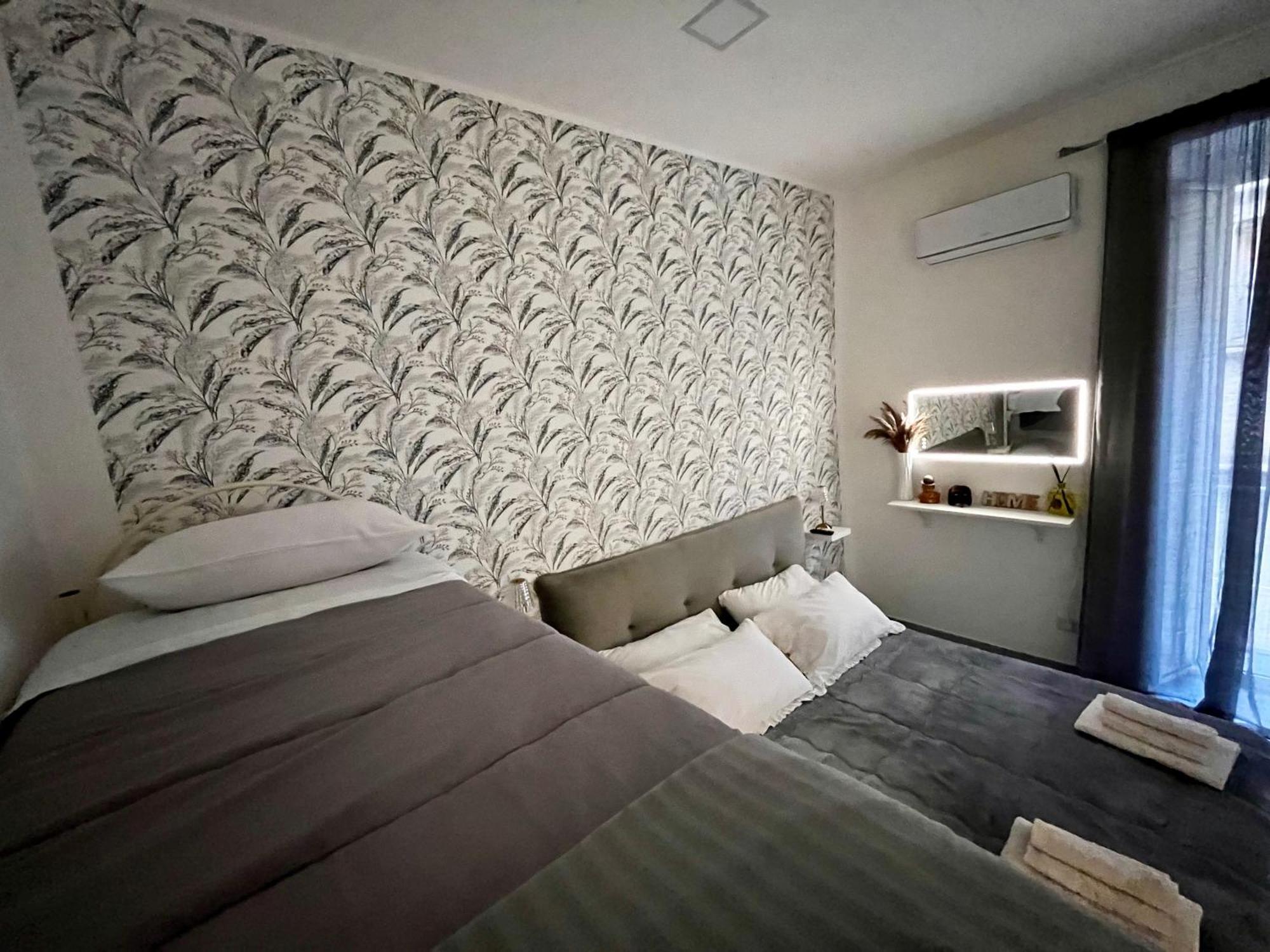 Napoli Verace - Centro Storico Spaccanapoli Apartment Exterior foto